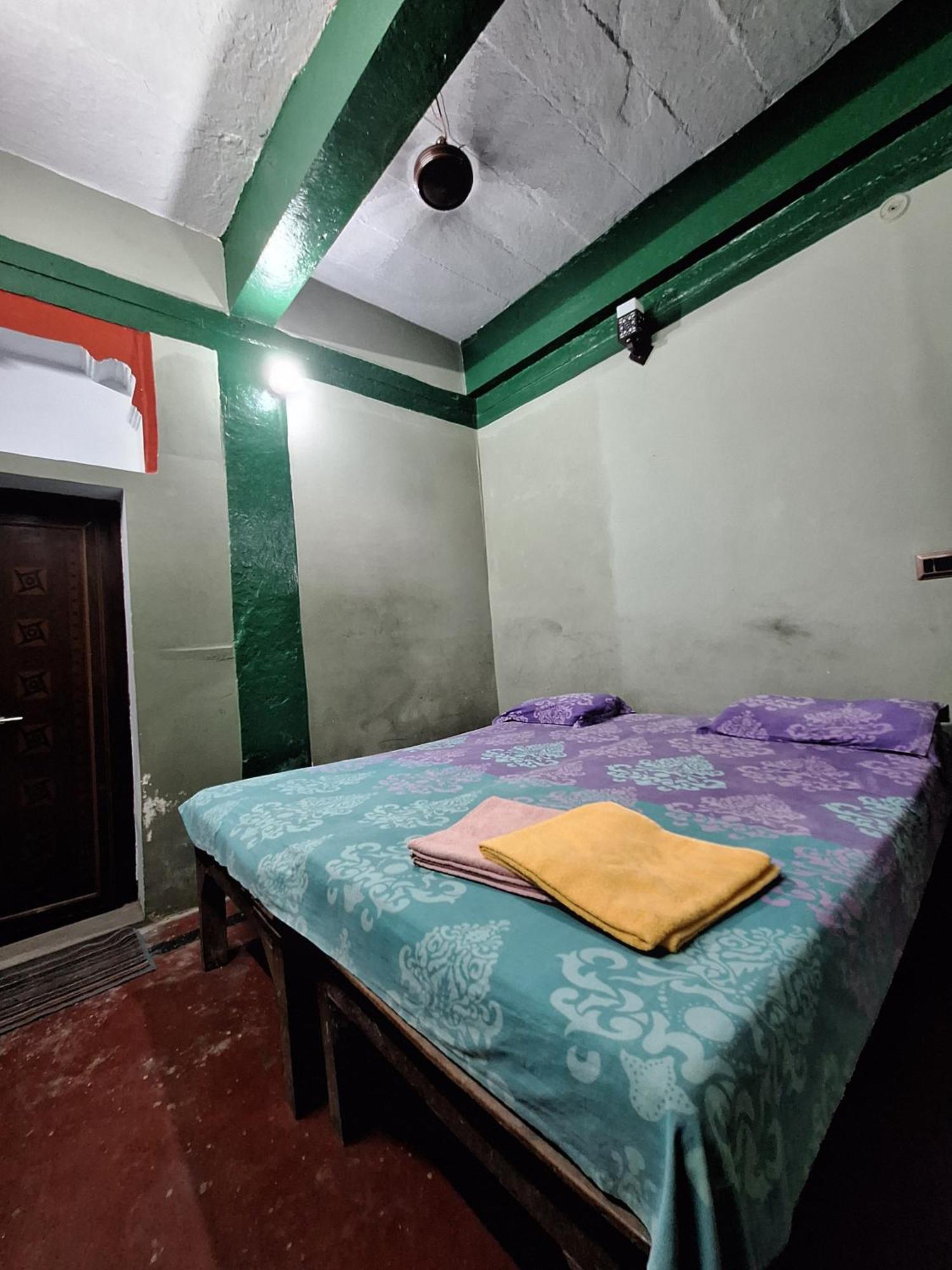 Vishnu Rest House Varanasi Luaran gambar